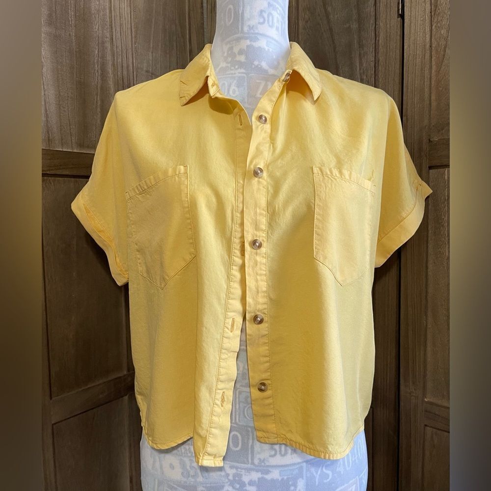 Thread + Supply Women’s Yellow Button Down. - image 1
